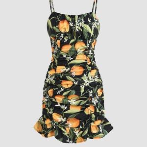Cider NWT lemon dress with ruching details SZ Large